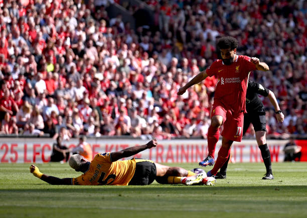 他在场上的 他在场上的